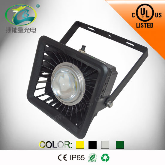 自主研發 30W LED泛光燈外觀精美 散熱優異